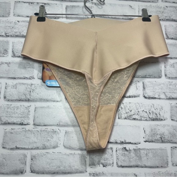 Maidenform Self Expressions Cool Comfort Firm Lace Thong  NWT Sizes XL or 2X - Picture 2 of 9